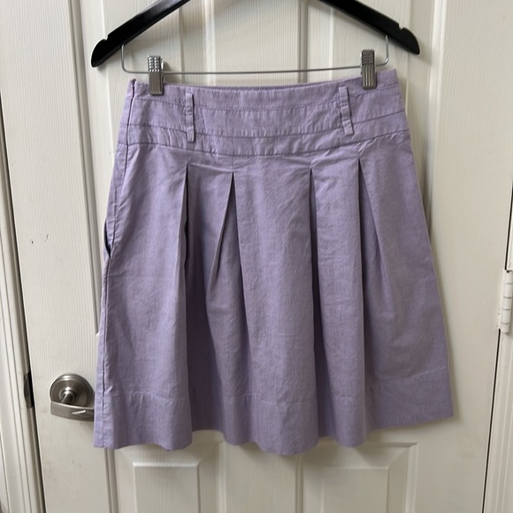 Zara Basic Pleated Lavender Skirt - Picture 3 of 6